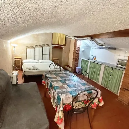 Basement Daire Floransa